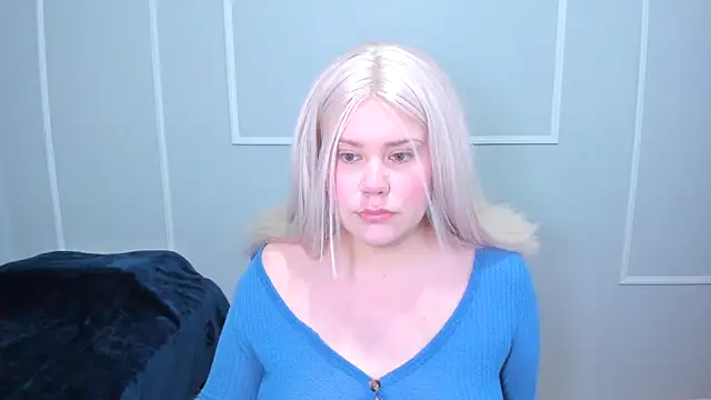  leana  online show from November 26, 2025, 2:07 pm