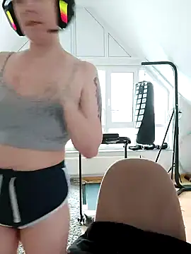 Gamergirl-Linela online show from March 21, 2025, 4:51 pm