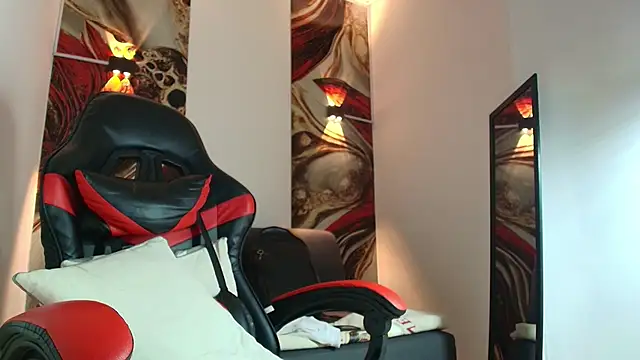 Luke davis01 online show from September 25, 2025, 1:48 pm