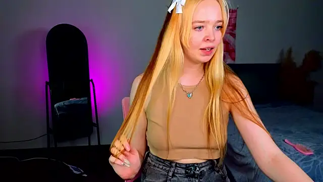 Snapshot of Bellla_Murrr chatting on February 13, 2025, 2:52 pm Bellla Murrr online show from February 13, 2025, 2:52 pm