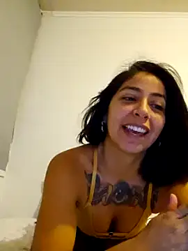 Snapshot of MaiPandora chatting on February 17, 2025, 4:53 am MaiPandora online show from February 17, 2025, 4:53 am