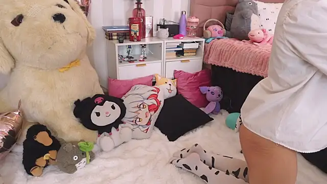 NataliaNovak online show from February 16, 2026, 1:40 pm