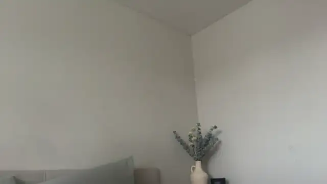 skyejde online show from February 9, 2026, 1:59 pm