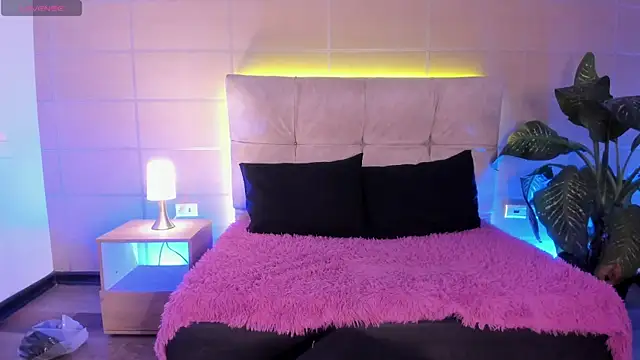  michonne  online show from November 5, 2025, 8:09 pm