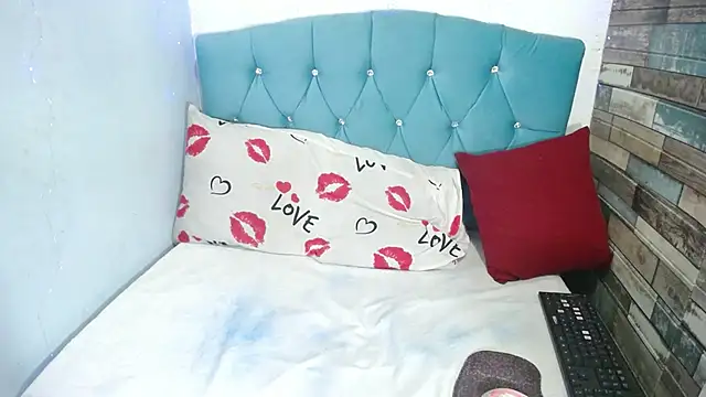 Tiana Ebony18 online show from March 10, 2025, 3:09 pm