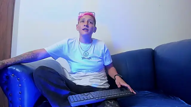 Brianna Hard online show from October 1, 2025, 4:18 am