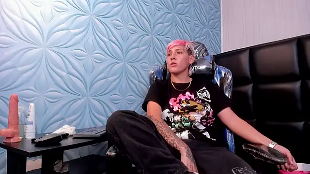 Brianna Hard online show from October 7, 2025, 3:04 am