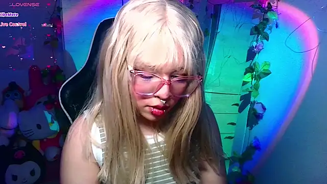 Snapshot of BunnyLilith_ chatting on September 13, 2025, 11:59 pm BunnyLilith  online show from September 13, 2025, 11:59 pm