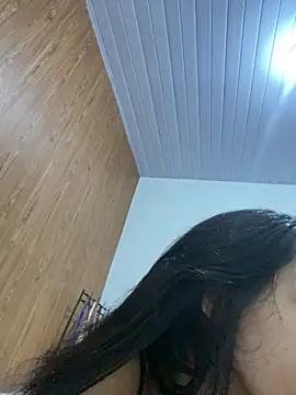 Vivian lima online show from April 20, 2026, 5:10 am