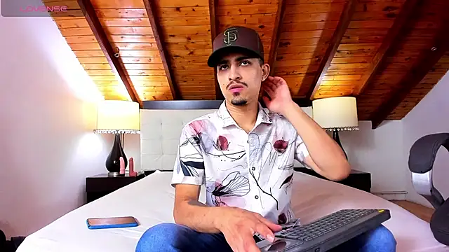 Sebastian Berne online show from February 13, 2025, 7:10 pm