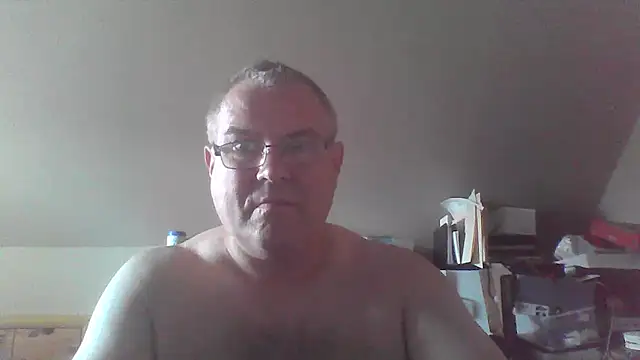 mkestr69 online show from September 10, 2025, 3:56 pm