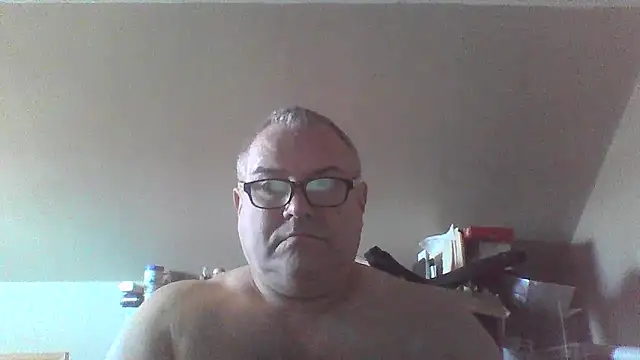 mkestr69 online show from February 11, 2026, 6:13 pm