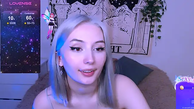 Snapshot of beauty_blonde chatting on February 5, 2025, 12:38 pm beauty blonde online show from February 5, 2025, 12:38 pm