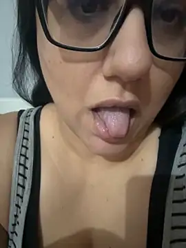 daianaspencer online show from September 13, 2025, 6:57 am