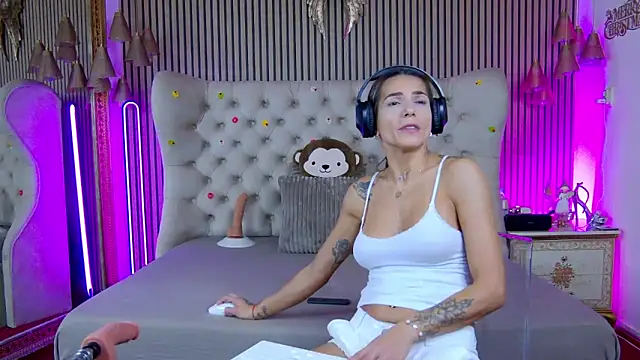 PlayfulShow online show from November 8, 2025, 2:39 pm