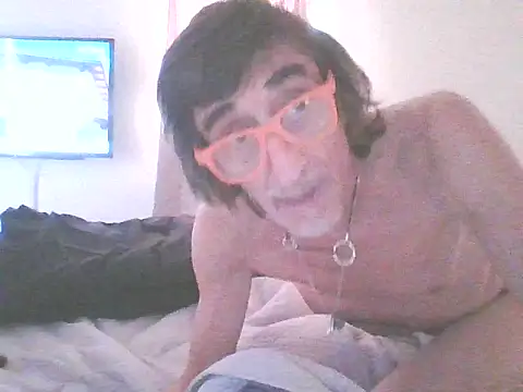 eccomi6996 online show from November 30, 2025, 8:18 am