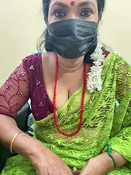 Snapshot of niiveditha chatting on February 6, 2025, 6:02 pm niiveditha online show from February 6, 2025, 6:02 pm