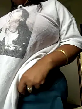 sinnerlady online show from November 1, 2025, 4:25 am