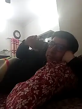 innocentboy1987 online show from February 27, 2025, 6:40 am