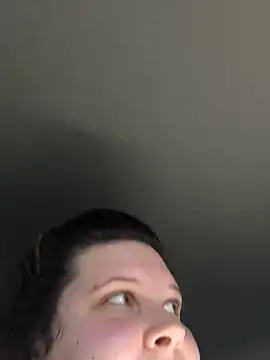 kitsune giada online show from February 6, 2025, 12:16 pm