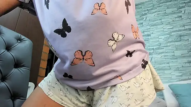 nicollesofia2 online show from March 1, 2025, 8:53 pm