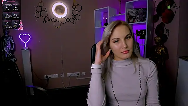 catherine kitty online show from September 25, 2025, 7:50 pm