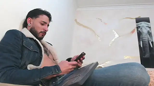 Snapshot of bakersboyssexys chatting on November 22, 2025, 12:09 am bakersboyssexys online show from November 22, 2025, 12:09 am