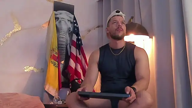 Snapshot of bakersboyssexys chatting on January 10, 2026, 12:56 am bakersboyssexys online show from January 10, 2026, 12:56 am