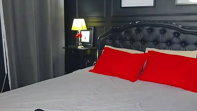 MaeveMoon online show from March 21, 2025, 6:29 pm