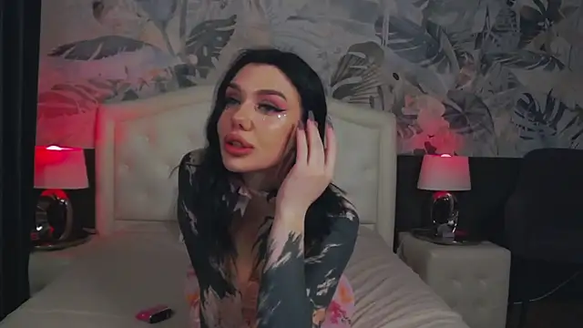 Snapshot of MaeveMoon chatting on February 22, 2026, 6:28 pm MaeveMoon online show from February 22, 2026, 6:28 pm