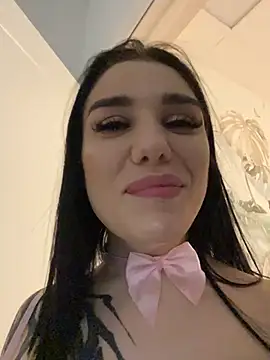 Snapshot of MaeveMoon chatting on March 16, 2026, 8:13 pm MaeveMoon online show from March 16, 2026, 8:13 pm