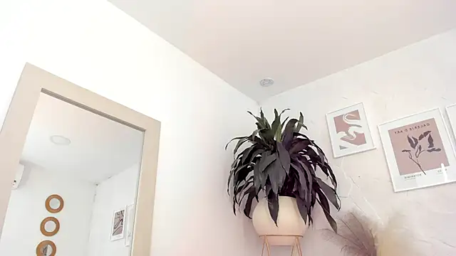 Snapshot of mariia_juana_ chatting on February 9, 2025, 5:54 pm mariia juana online show from February 9, 2025, 5:54 pm