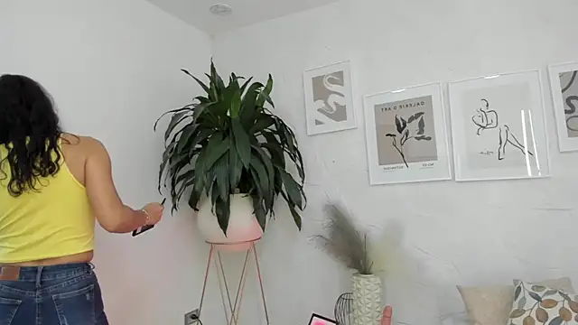 Snapshot of mariia_juana_ chatting on February 16, 2025, 11:59 am mariia juana online show from February 16, 2025, 11:59 am