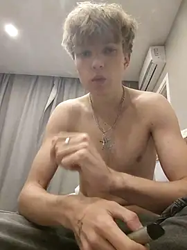 And25bn online show from November 14, 2025, 4:49 pm