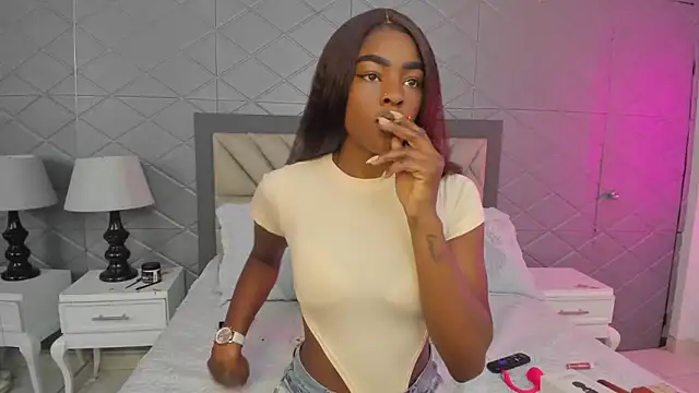 Snapshot of Zoe_CarterX chatting on February 14, 2026, 5:53 pm Zoe CarterX online show from February 14, 2026, 5:53 pm