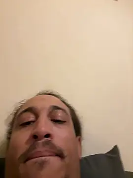 Snapshot of bigdickbigdaddy7373 chatting on March 10, 2026, 10:15 pm bigdickbigdaddy7373 online show from March 10, 2026, 10:15 pm