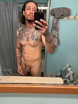 Snapshot of bigdickbigdaddy7373 chatting on March 19, 2026, 9:08 pm bigdickbigdaddy7373 online show from March 19, 2026, 9:08 pm