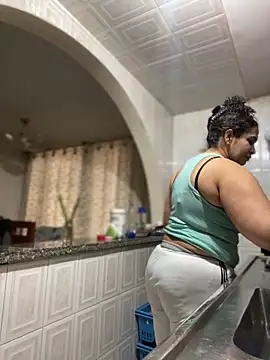 Carola-Ross online show from February 17, 2026, 5:19 pm