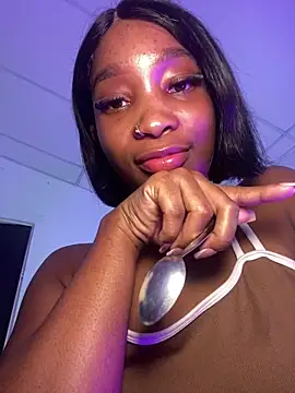 Snapshot of blackgril12 chatting on February 9, 2026, 10:47 pm blackgril12 online show from February 9, 2026, 10:47 pm