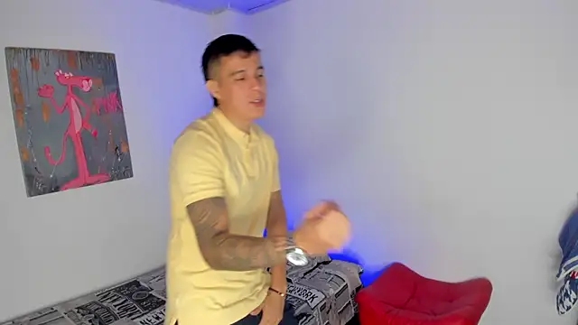 hugosan12 online show from March 26, 2026, 3:17 pm