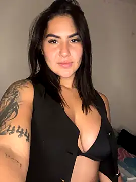 Snapshot of GISSALEXX chatting on October 28, 2025, 6:28 am GISSALEXX online show from October 28, 2025, 6:28 am