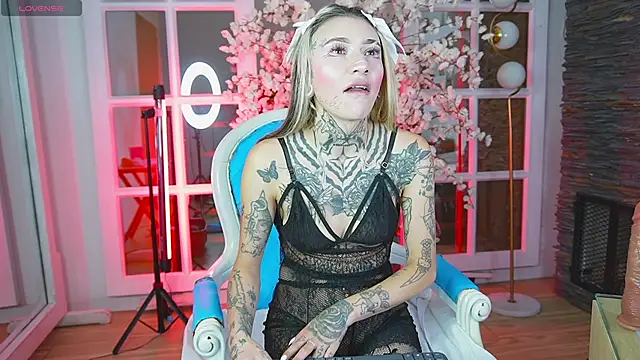 Snapshot of miss___angel chatting on April 14, 2026, 11:16 am miss angel online show from April 14, 2026, 11:16 am