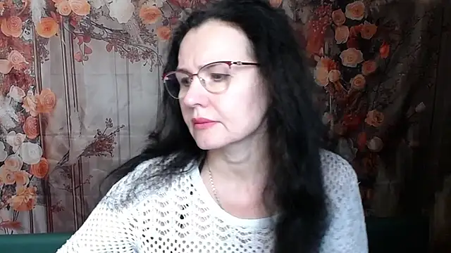 Miroslava Happi online show from February 10, 2026, 6:39 am