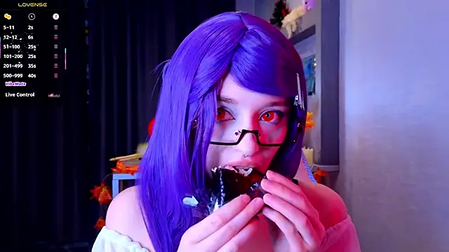 Hisoka akerley online show from November 8, 2025, 6:18 pm