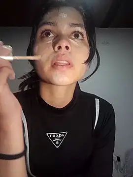 CHLOE ISABELL online show from October 1, 2025, 2:39 am