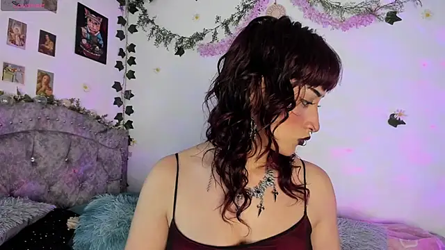 Snapshot of roxxystar_ chatting on October 24, 2025, 1:03 am roxxystar  online show from October 24, 2025, 1:03 am