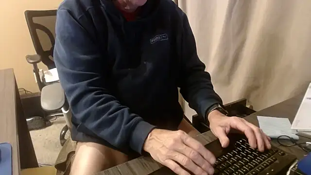 Snapshot of olderandwiser2 chatting on March 10, 2026, 4:06 am olderandwiser2 online show from March 10, 2026, 4:06 am