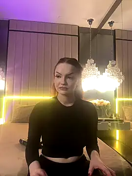 AlexaBright online show from November 8, 2025, 6:18 pm