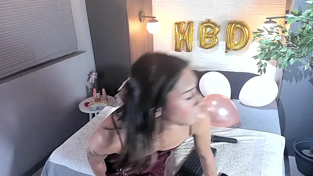 Georgina Palacios  online show from April 14, 2026, 3:45 am