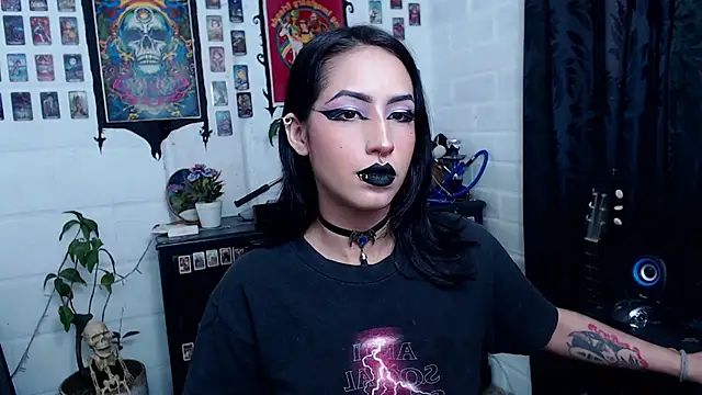 Snapshot of Nyx_Blackmoon chatting on March 13, 2025, 2:01 pm Nyx Blackmoon online show from March 13, 2025, 2:01 pm